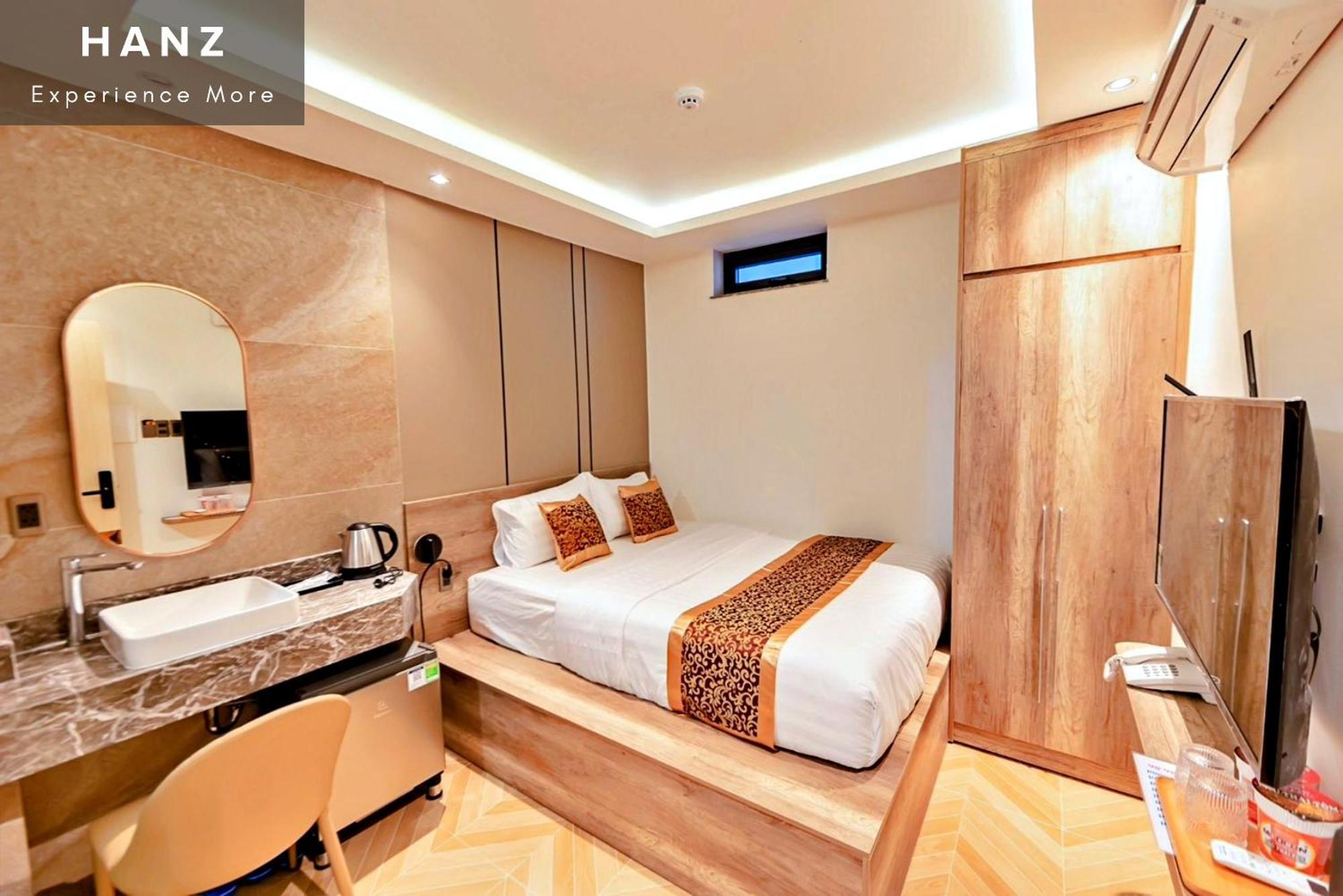Hotel S79 My My 2 Saigon 3*